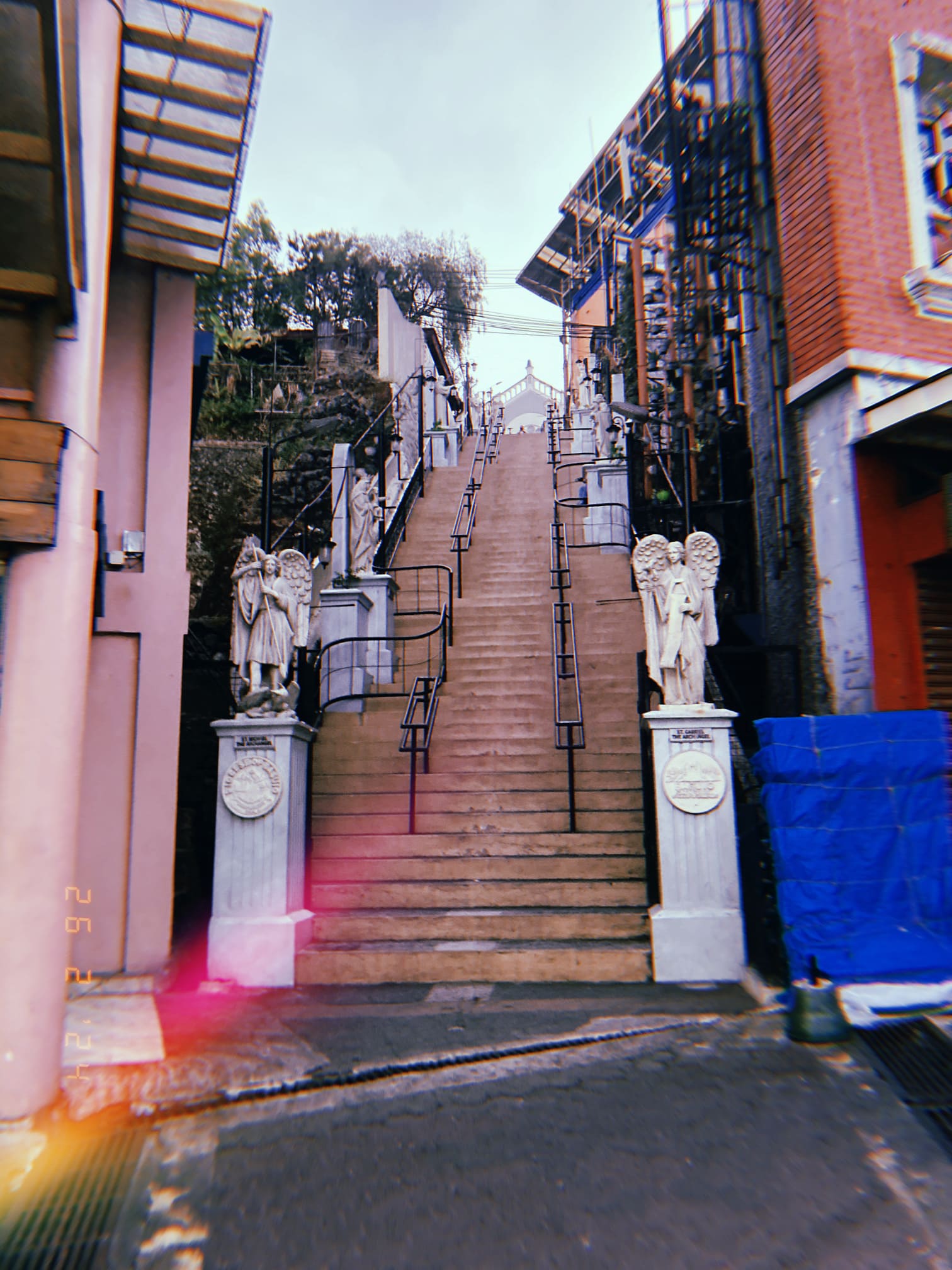 バギオ中心部の長い石段